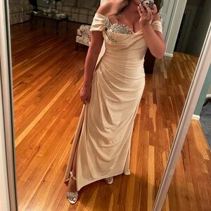 Portia and Scarlett Formal Gown - Size 12